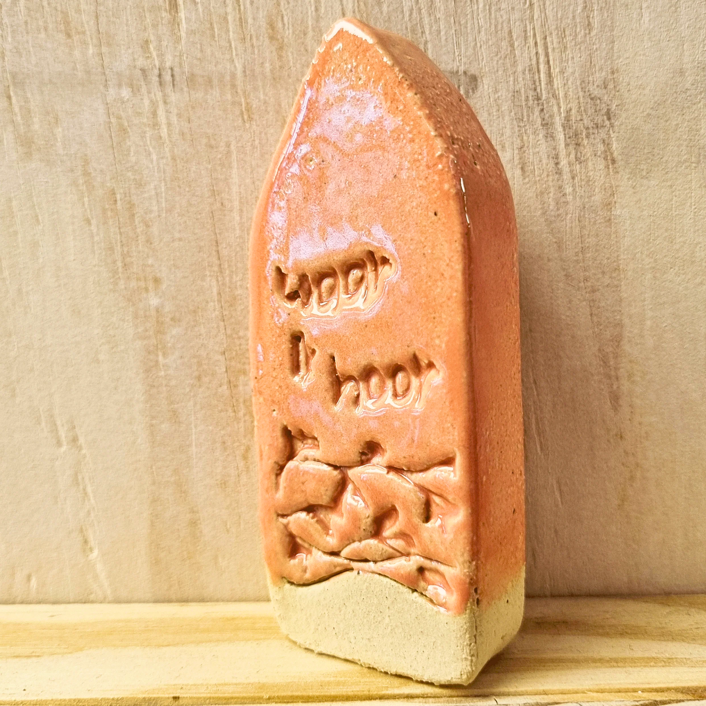 handgemaakte huisjes van keramiek