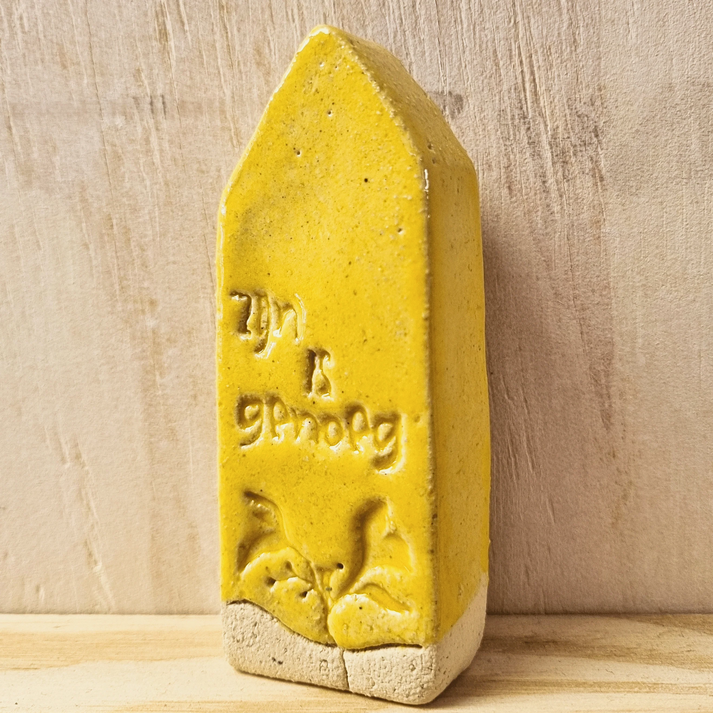 handgemaakte huisjes van keramiek